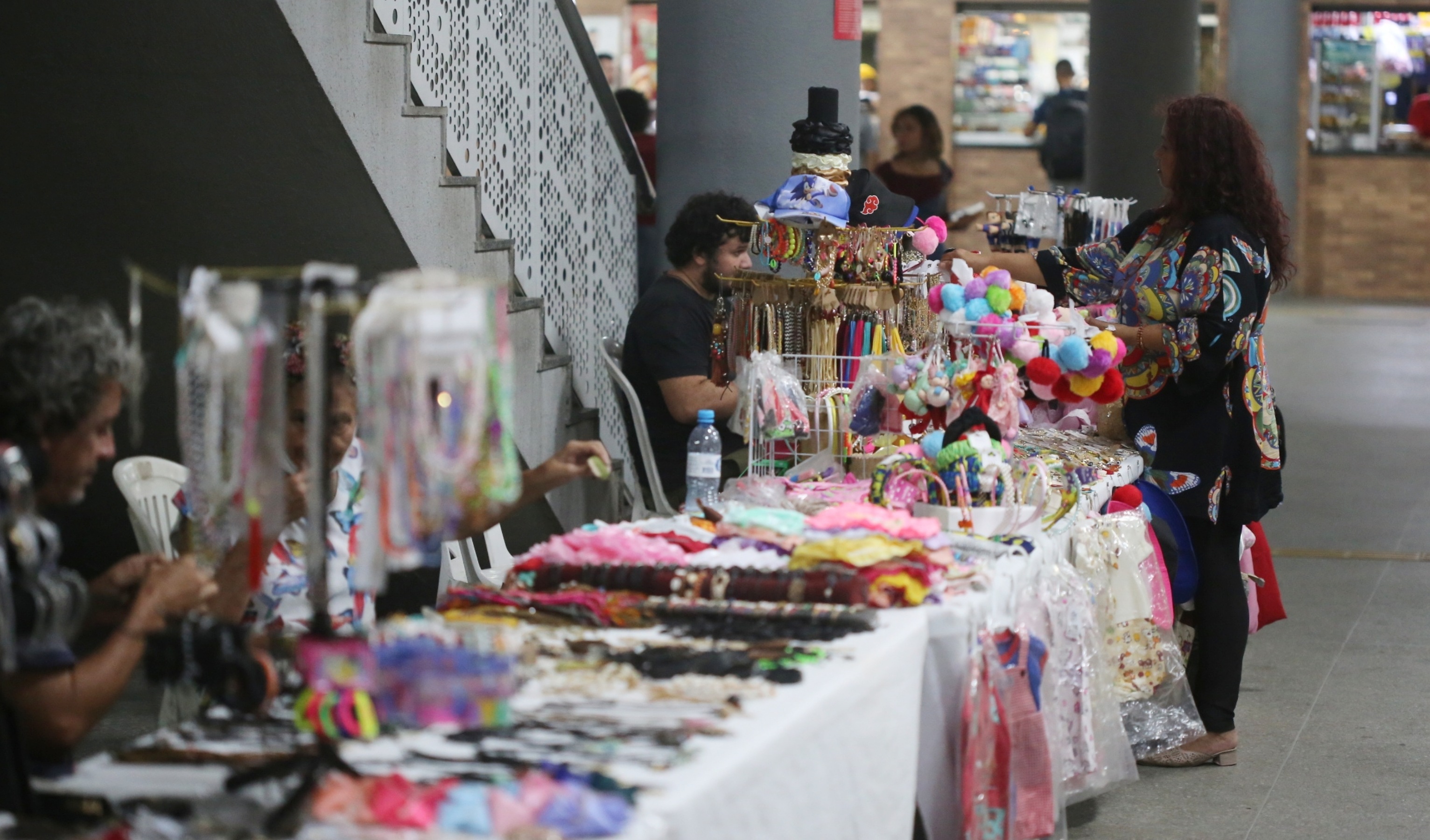 feira de pequenos negócios no terminal